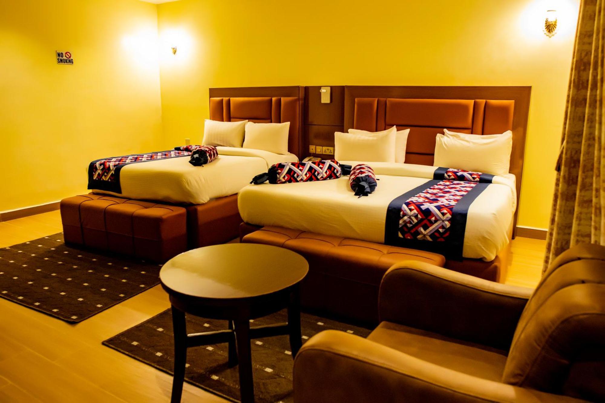 Villa Hilton Hotels Uyo Kültér fotó