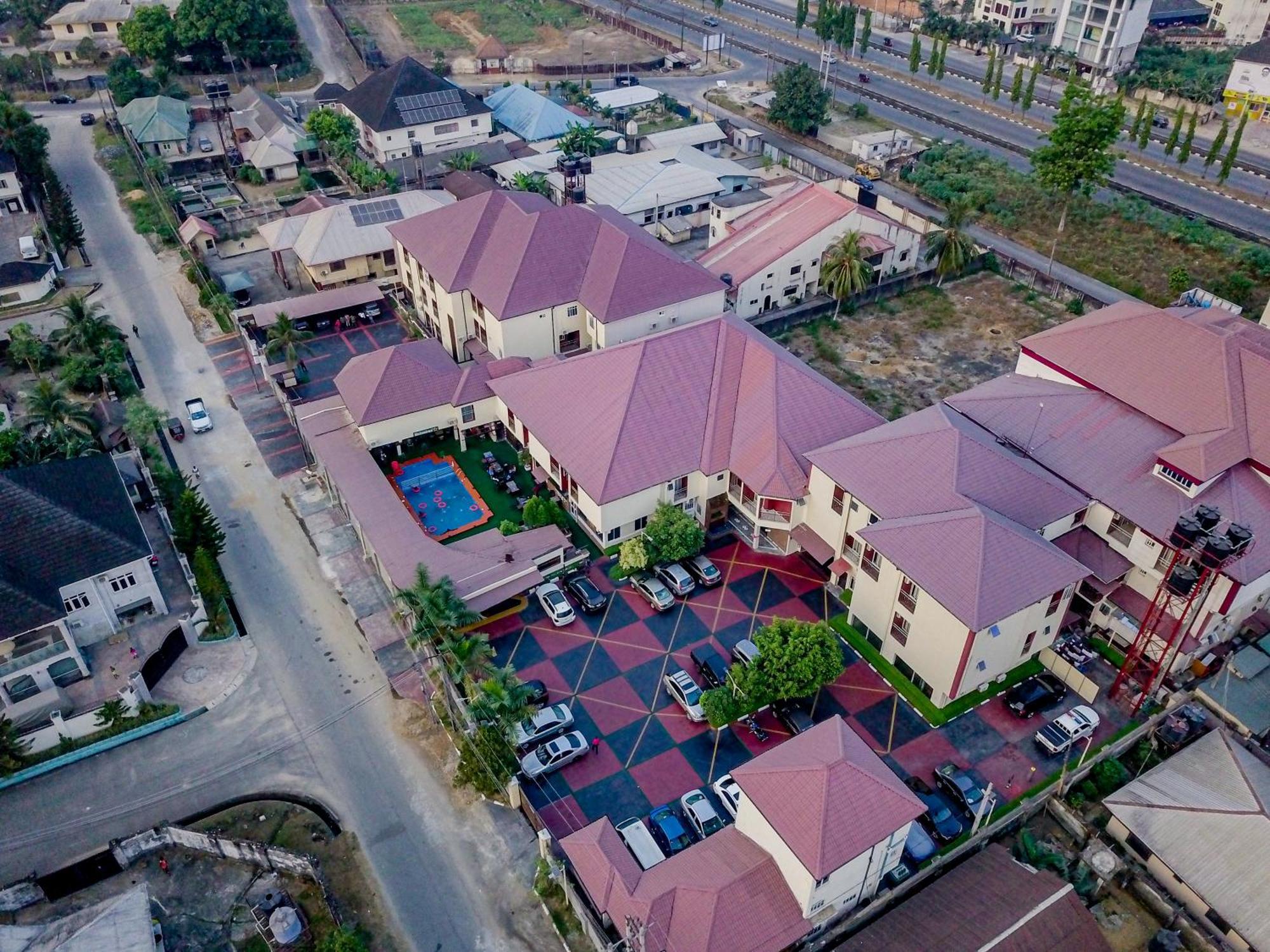 Villa Hilton Hotels Uyo Kültér fotó